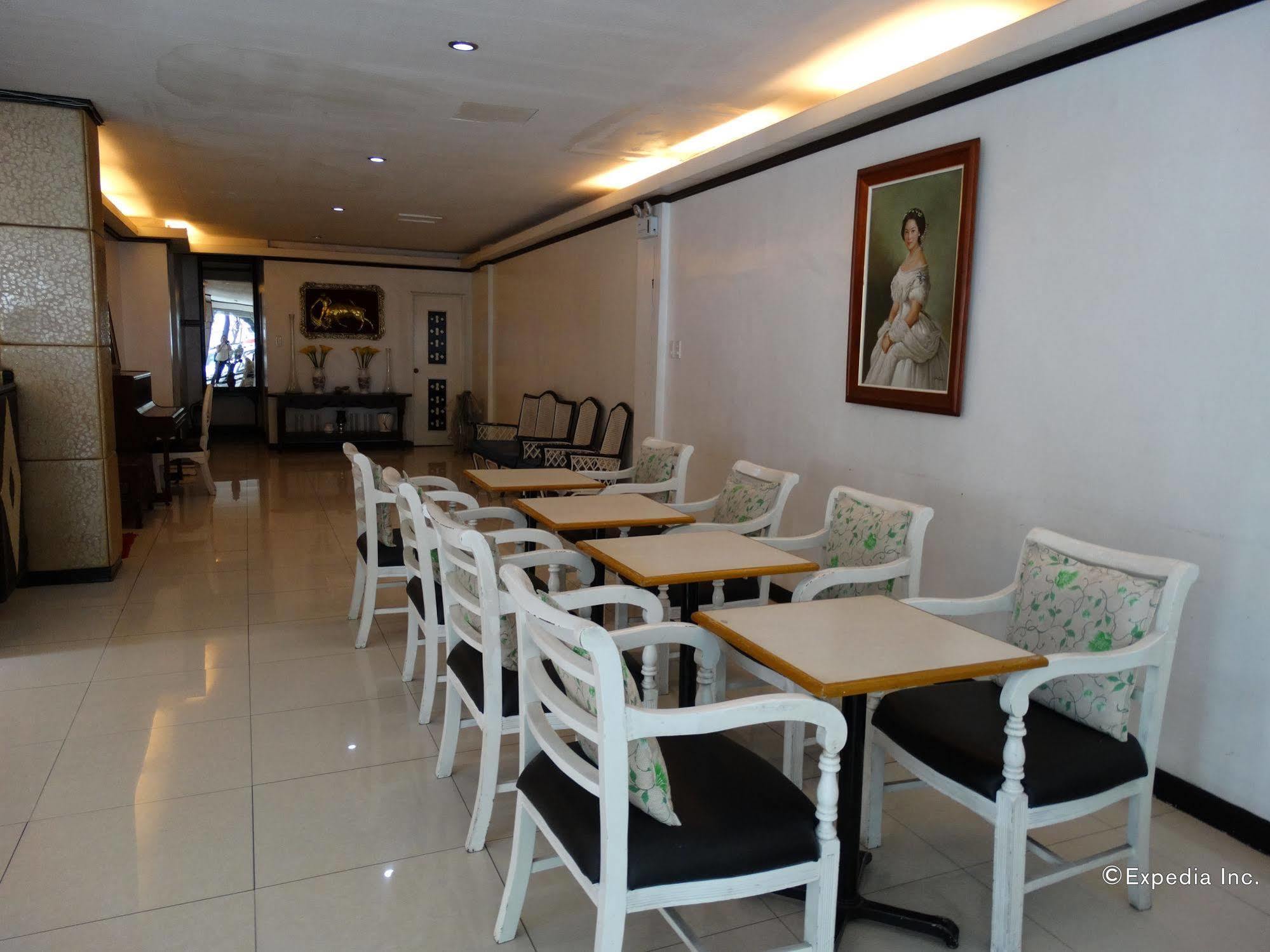 M Hotel Manila Zewnętrze zdjęcie